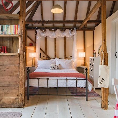 The Granary By Bloom Stays Canterbury Exteriér fotografie